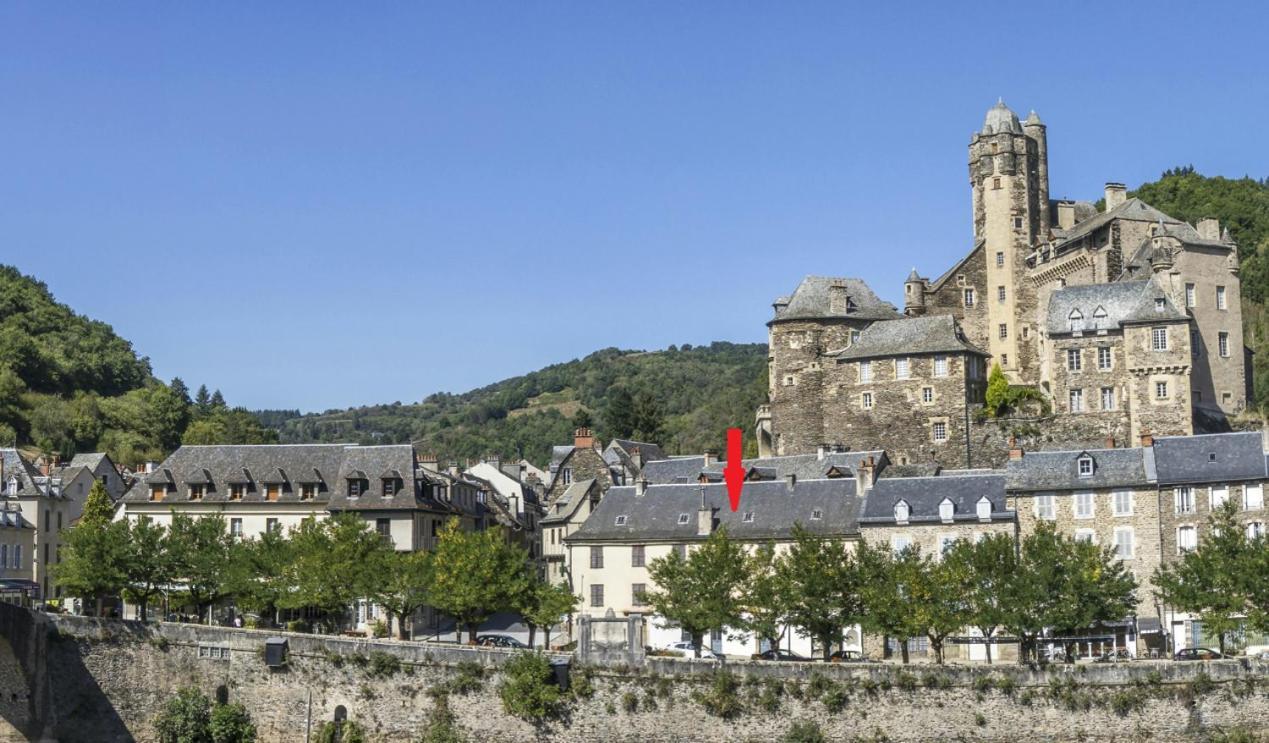 Chez Cornelia Bed & Breakfast Estaing  Exterior photo